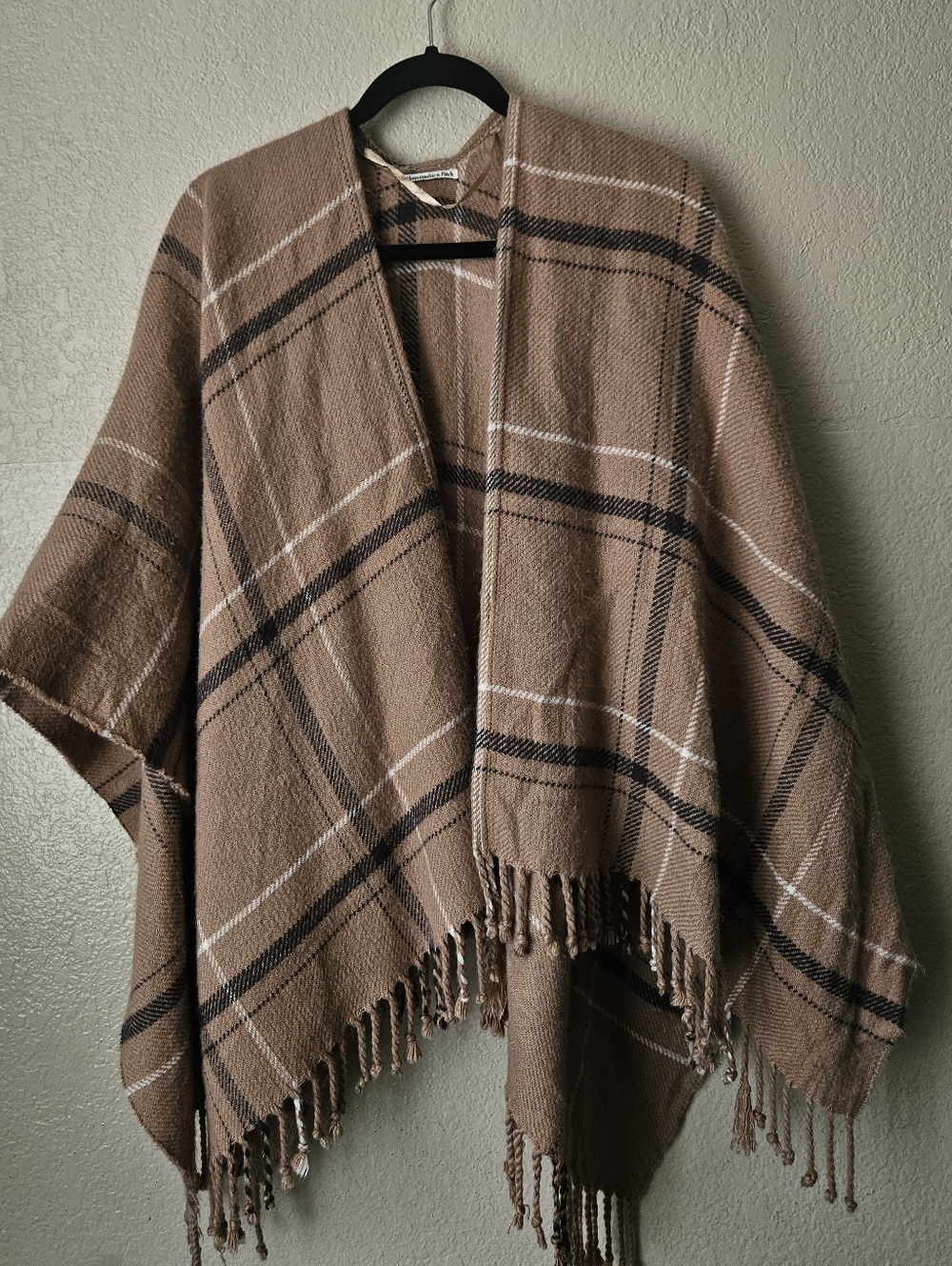 Abercrombie & Fitch Taupe Plaid Fringe Poncho